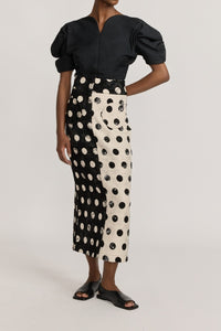 BLACK & WHITE TAKASHI POLKA DOTS jupe crayon avec poches circulaires et détails de boutons