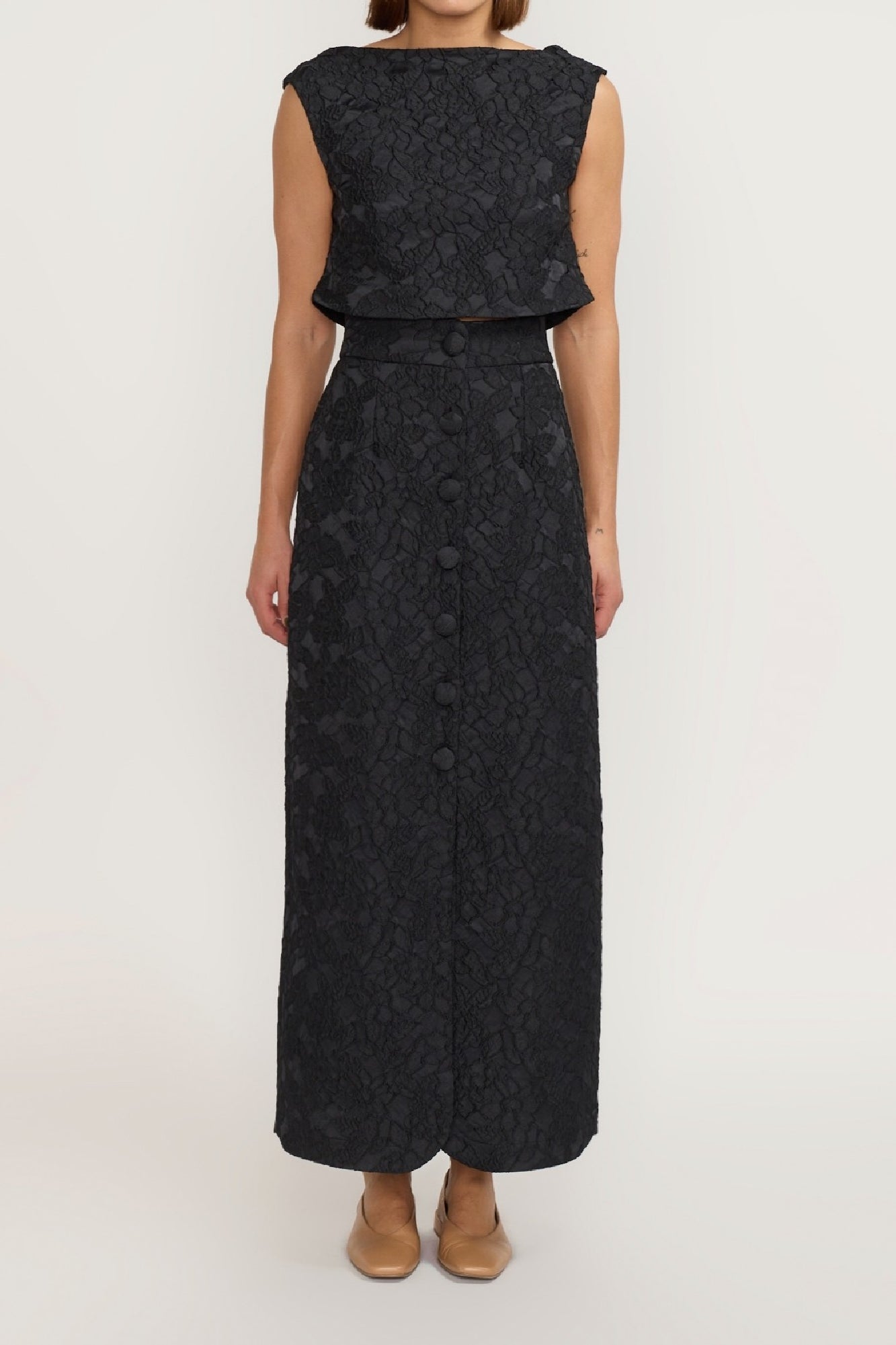 BLACK  IVAN EMBOSSED jupe midi boutonnée en relief avec bordure tressée