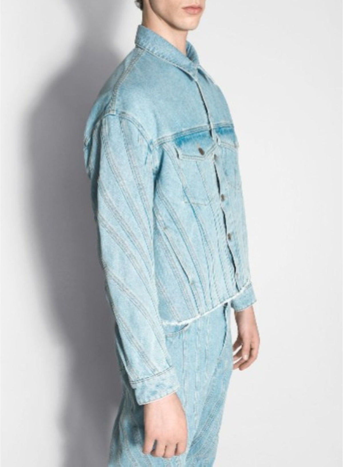 LIGHT BLUE // light blue spiral oversized denim jacket
