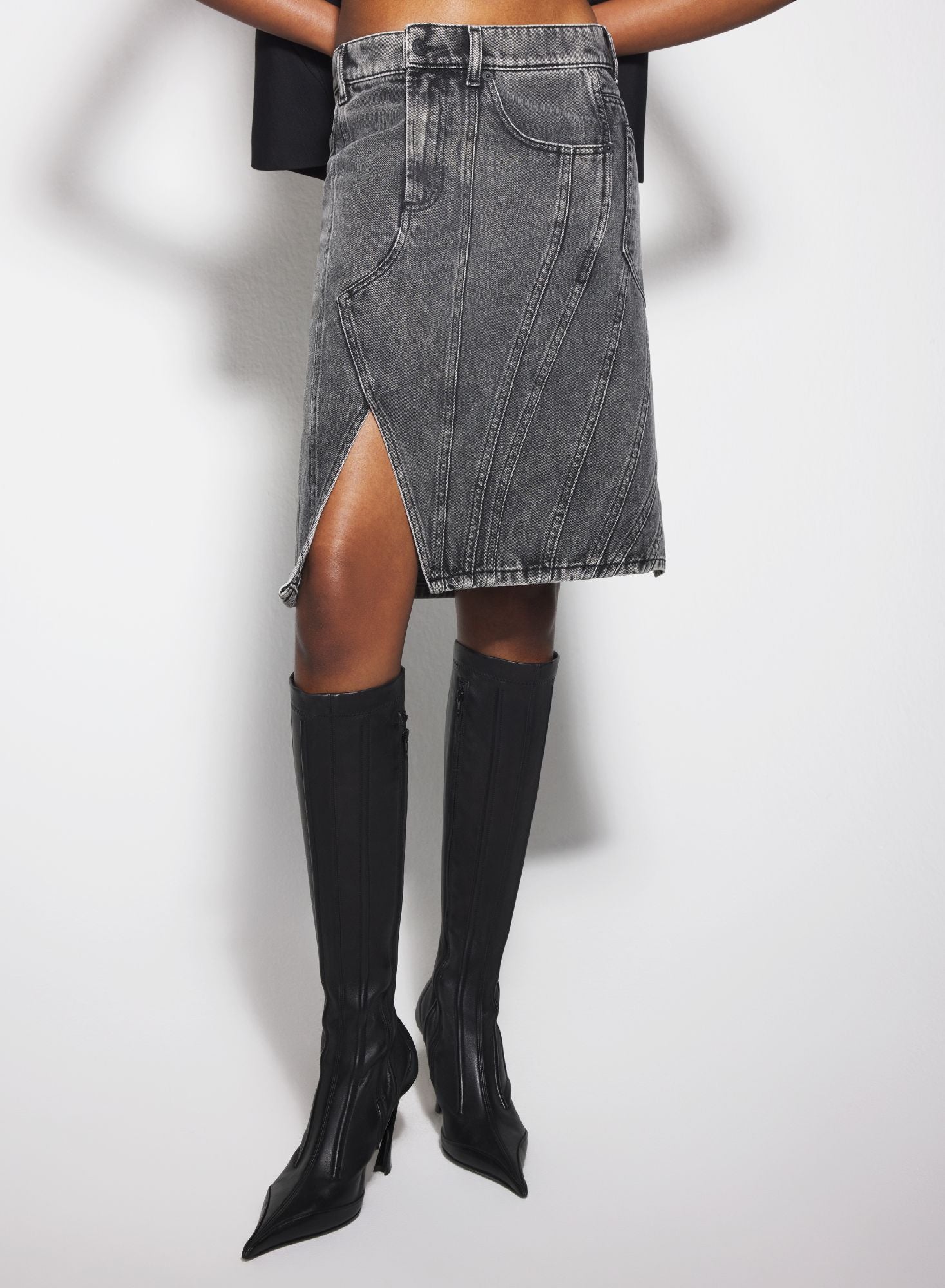 WASHED BLACK SPIRAL DENIM SKIRT