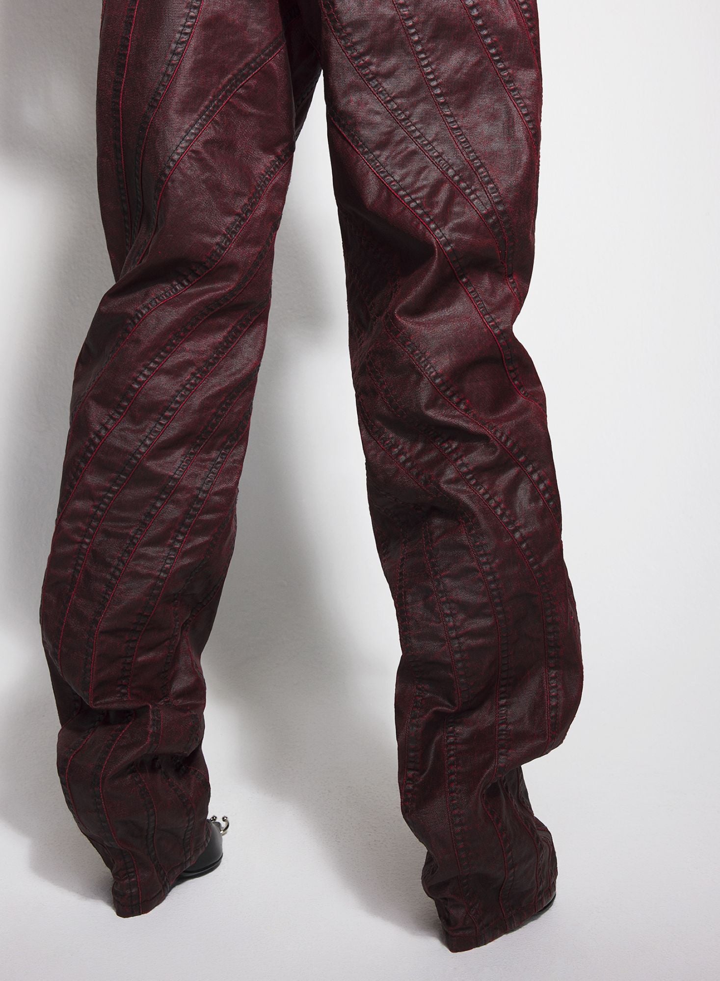 VAMPIRE RED WAXED SPIRAL BAGGY JEANS