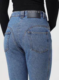 BLUE FLARED JEANS