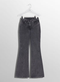 BLUE FLARED JEANS