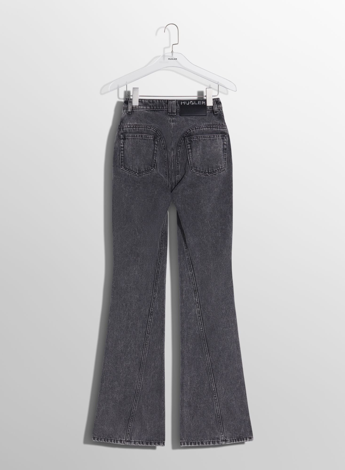 BLUE FLARED JEANS