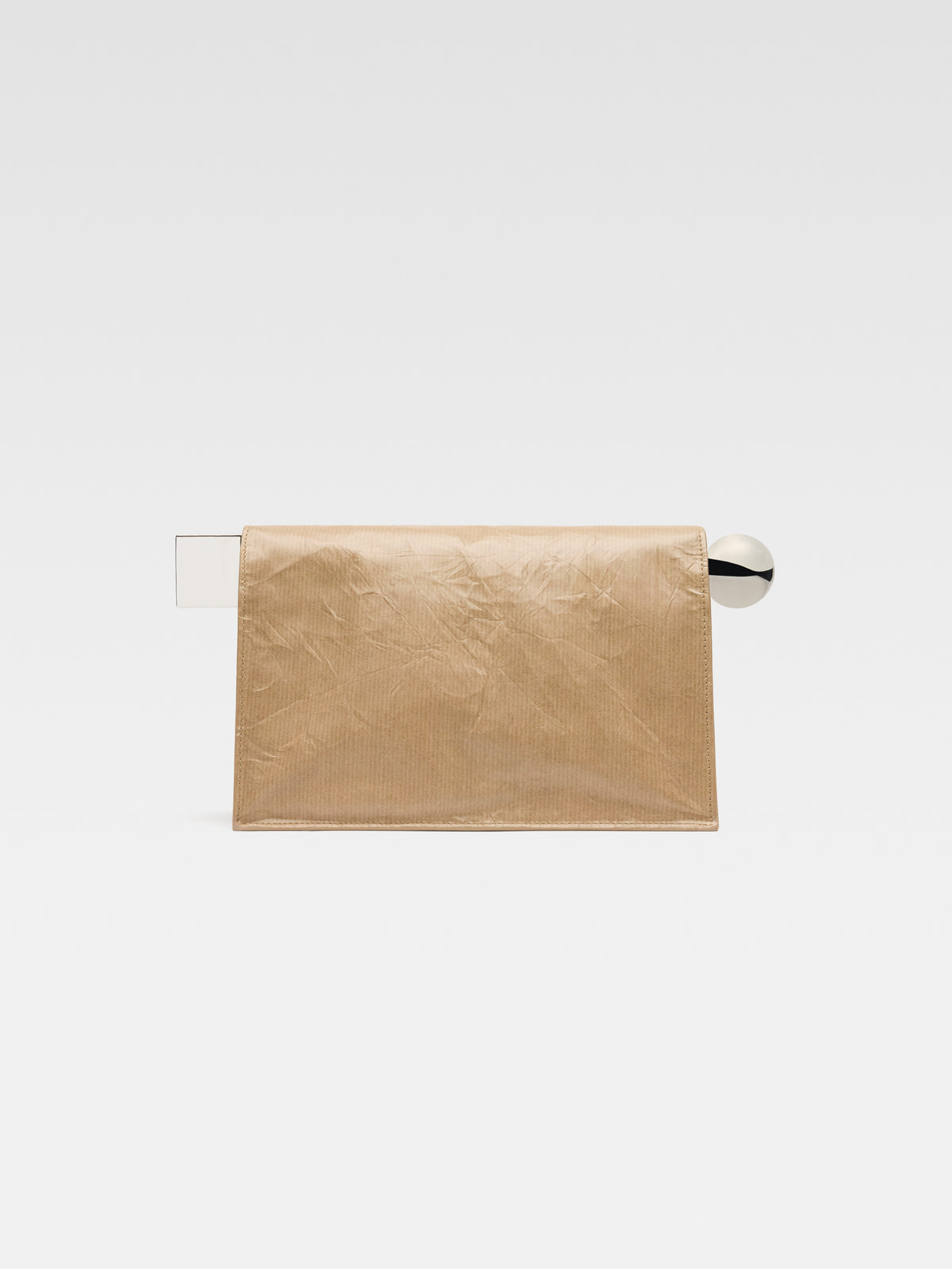 LA POCHETTE ROND CARRE