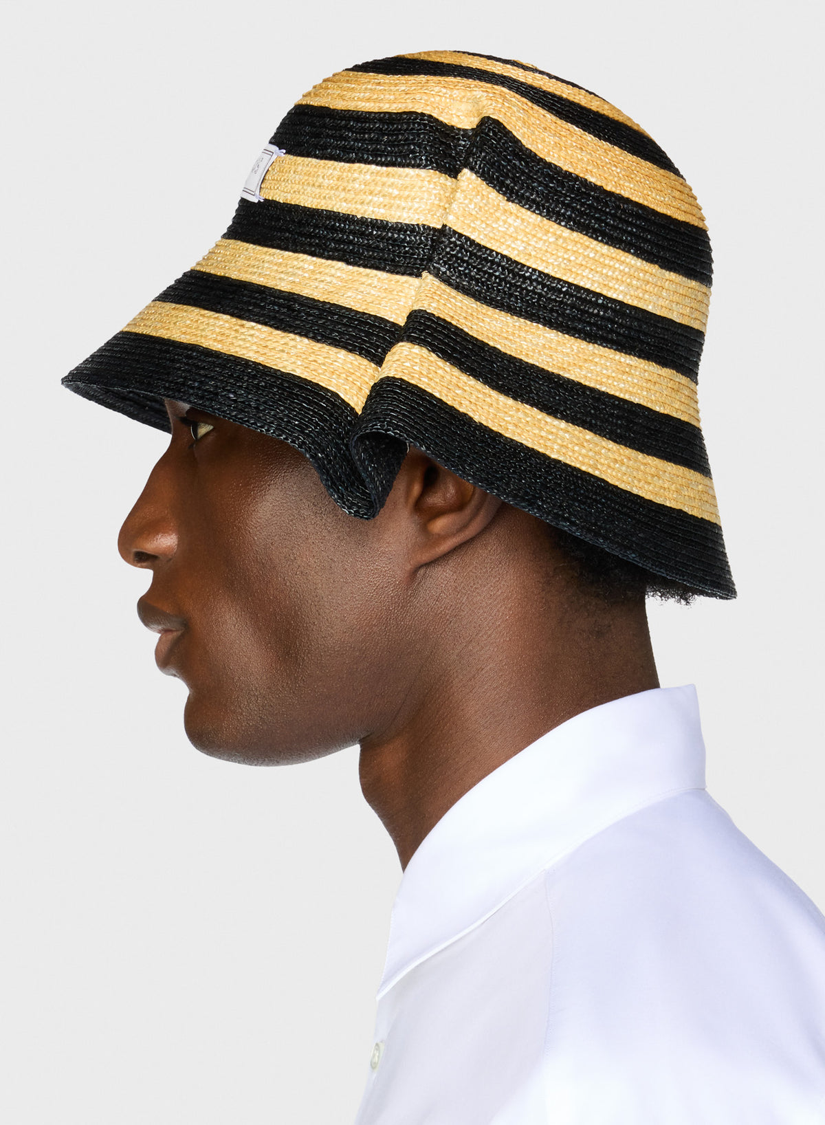 LA CHAPEAU VELA