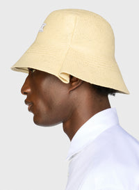 LA CHAPEAU VELA