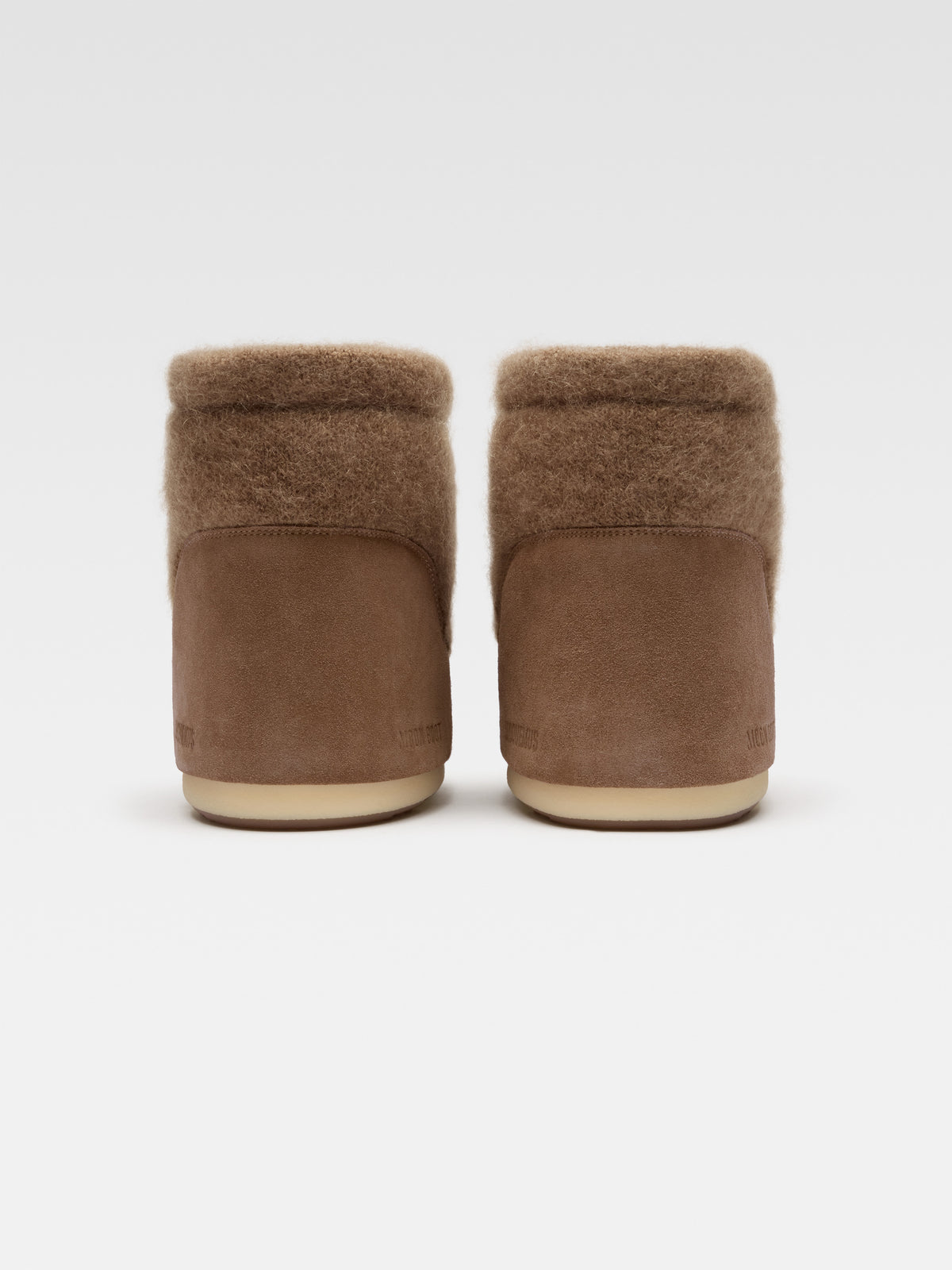 LES MOON BOOT JACQUEMUS M