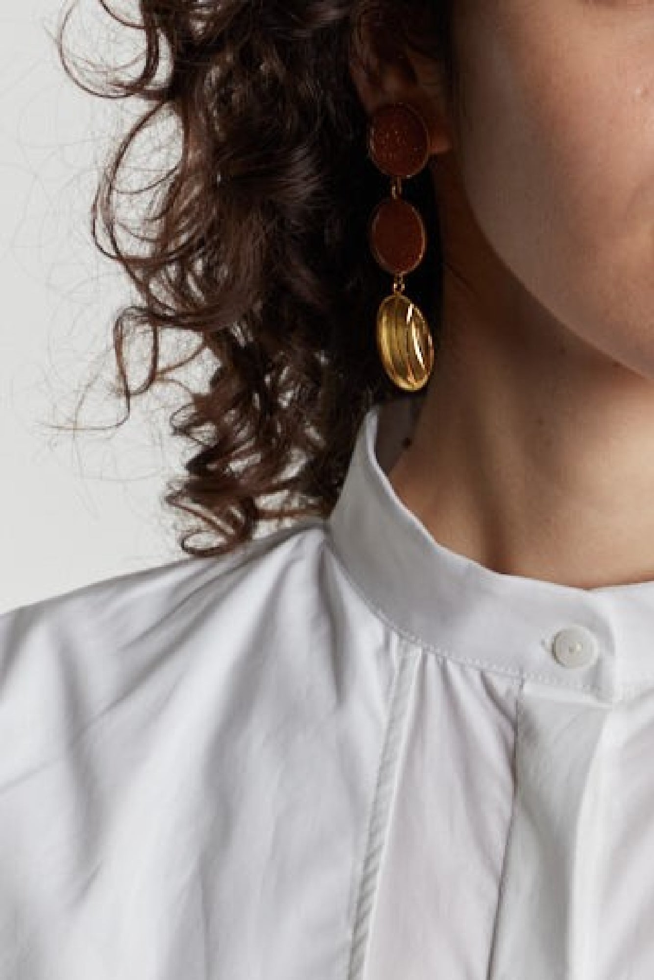 GLITTERY BROWN SONIA GEOMETRIC DOUBLE STONE Boucles d'oreilles géométriques avec pierres