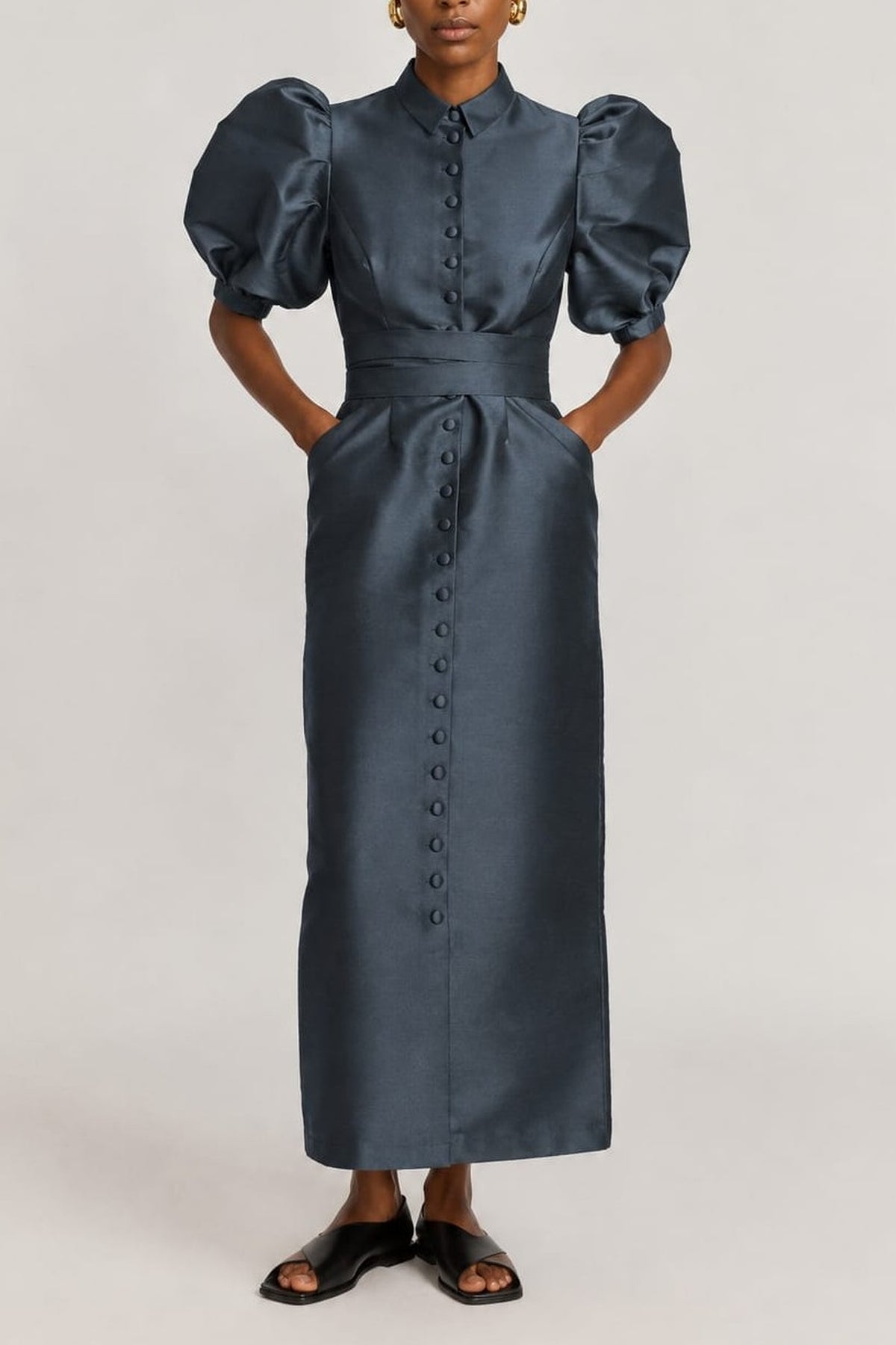 Robe longue Amoako à manches bouffante en satin - Slate Grey