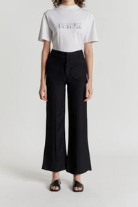 BLACK  OLAFUR SOFT pantalon évasé avec détails de poches circulaires