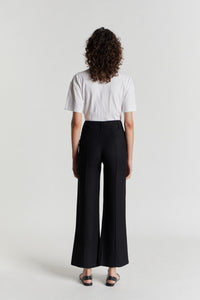 BLACK  OLAFUR SOFT pantalon évasé avec détails de poches circulaires