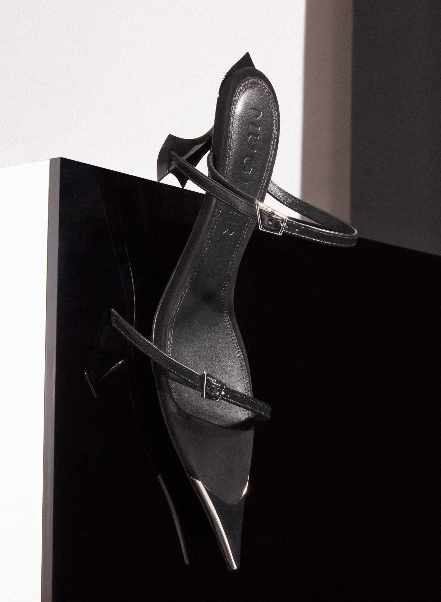 BLACK SUEDE FANG 55 SANDALS