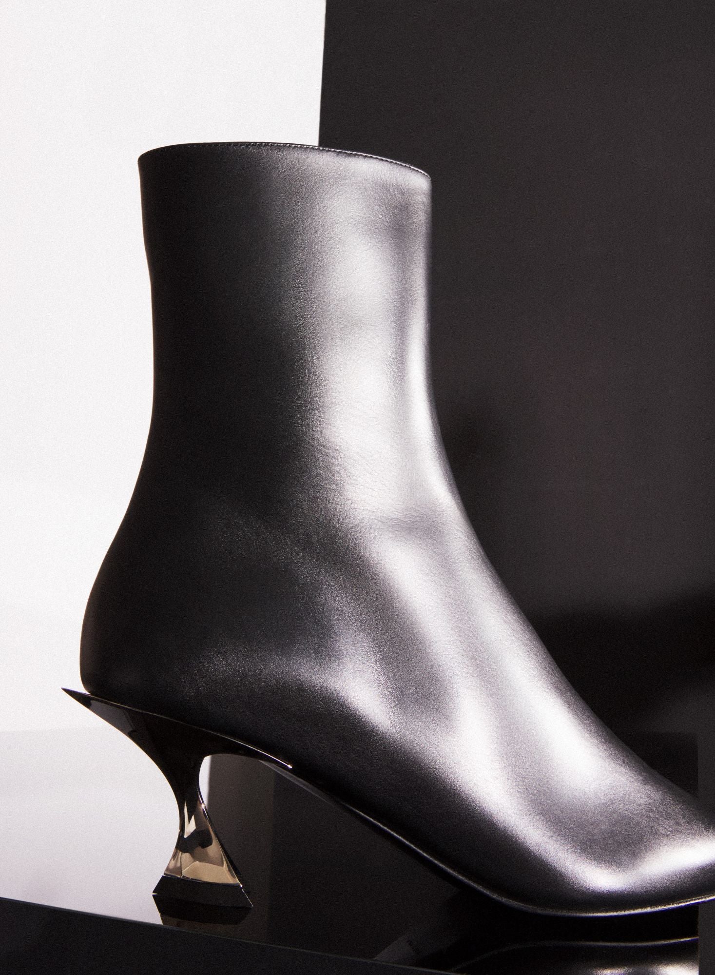 BLACK LEATHER FANG 55 ANKLE BOOTS