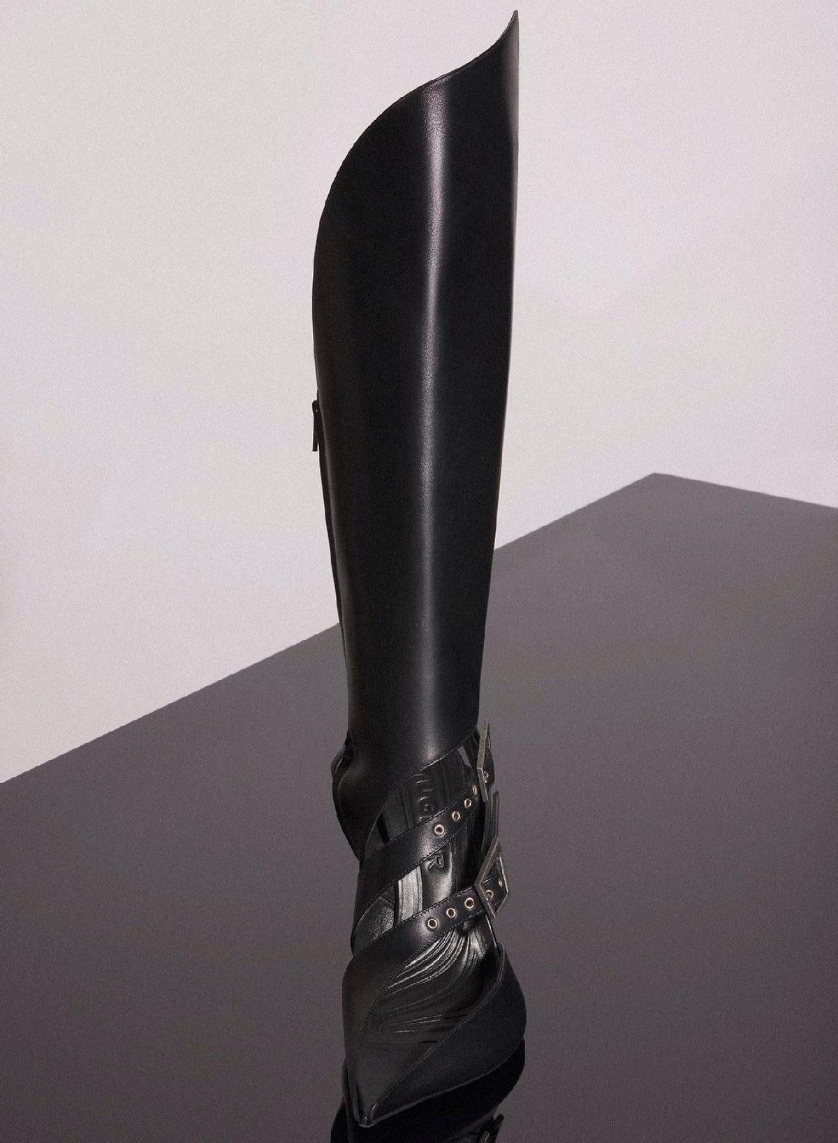 BLACK // black leather buckled fang 95 knee high boots