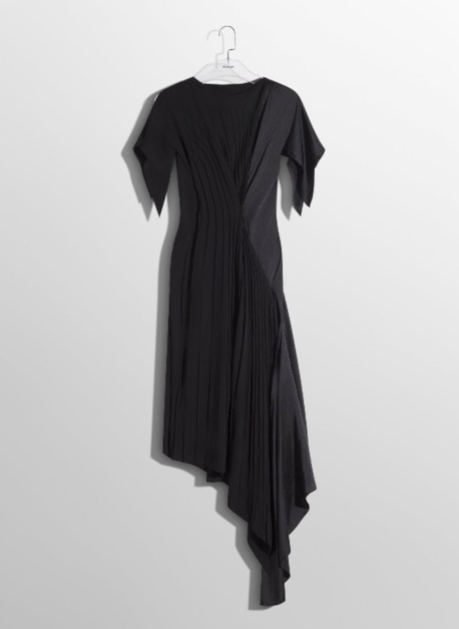BLACK CREPE GOWN WITH METALLIC DETAIL