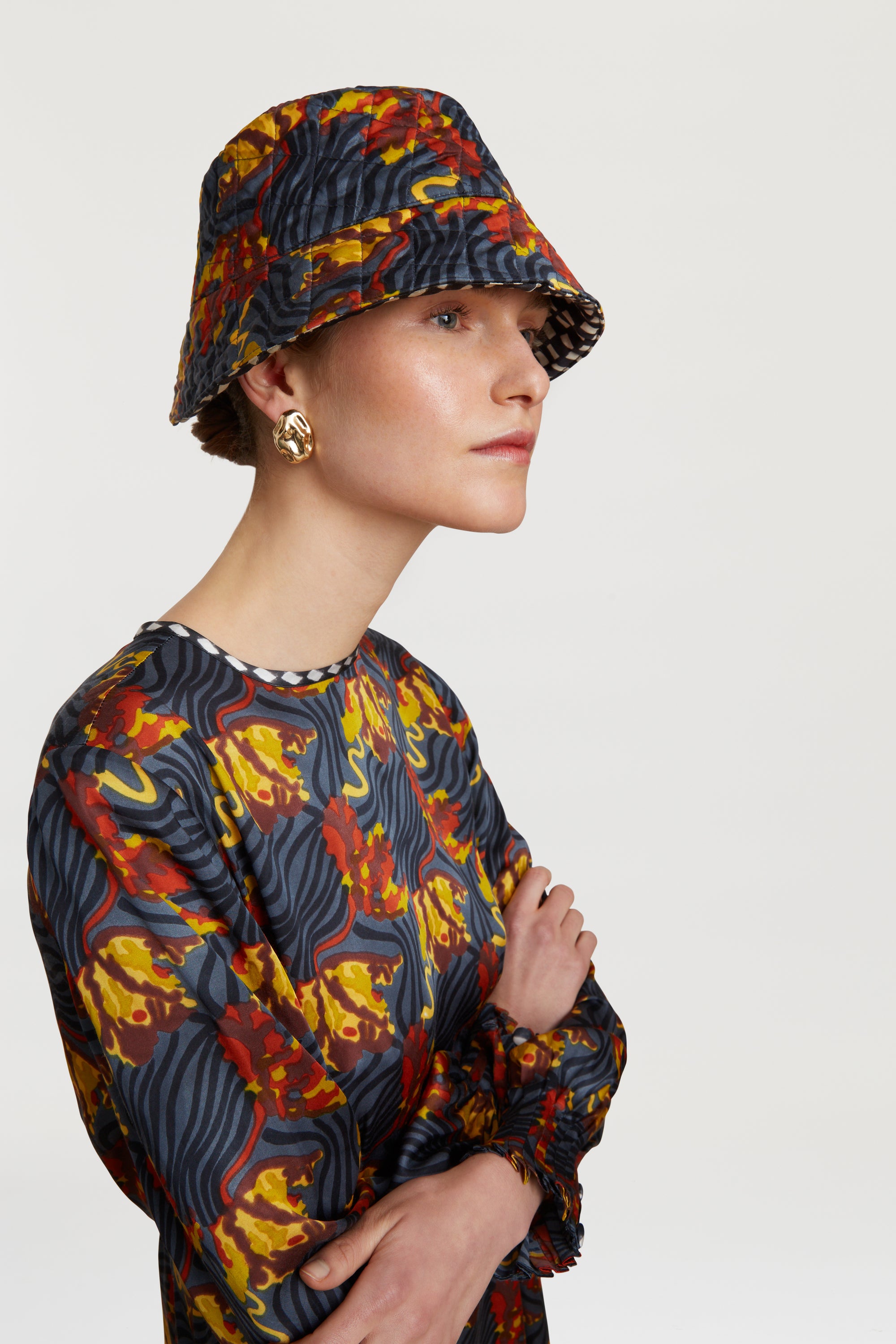 RECO PRIX : 22,5 // Bucket Hat Eve Tulip Grey Blue