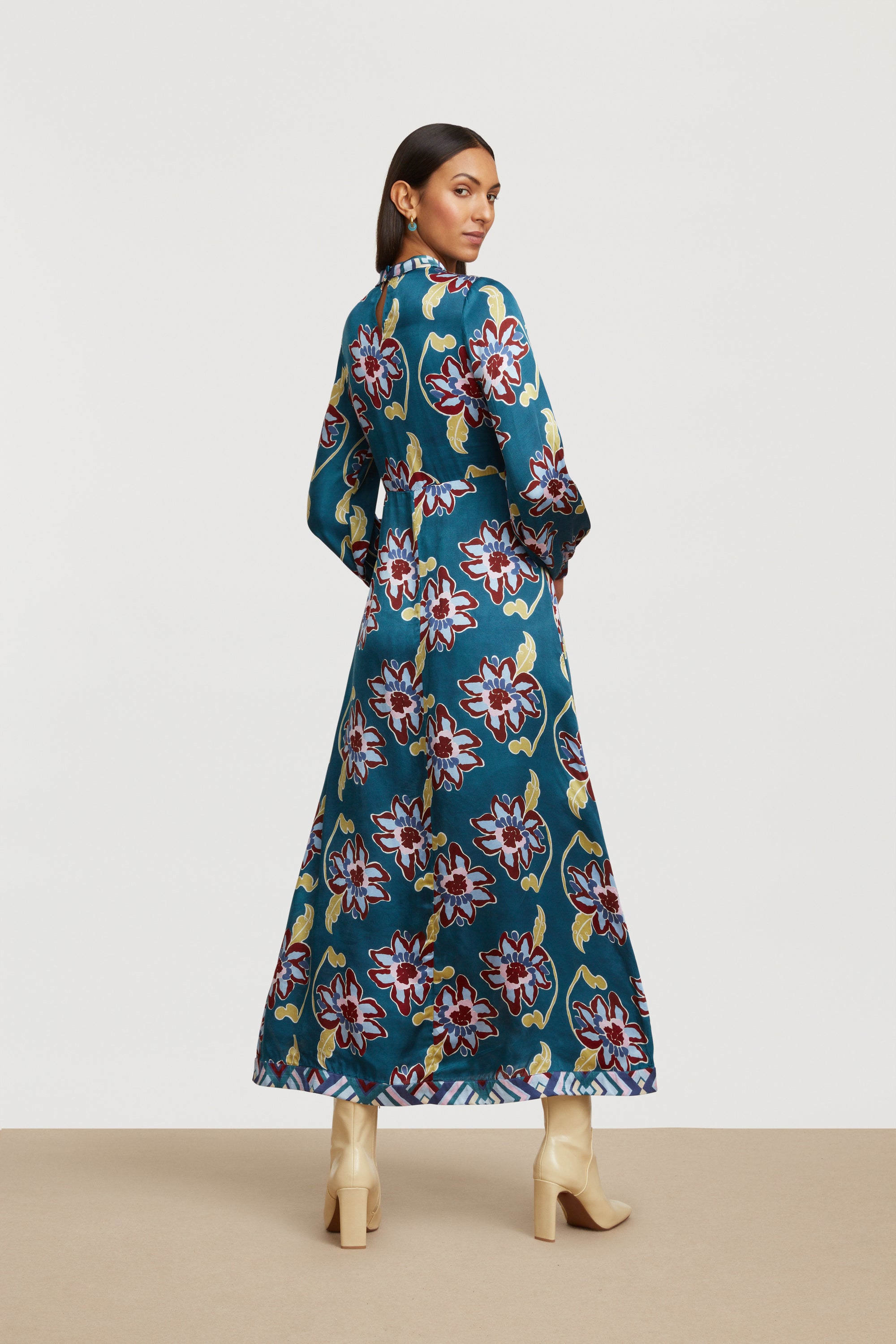 RECO PRIX : 112,5 // Cardamom Dress Togo Flower Petrol