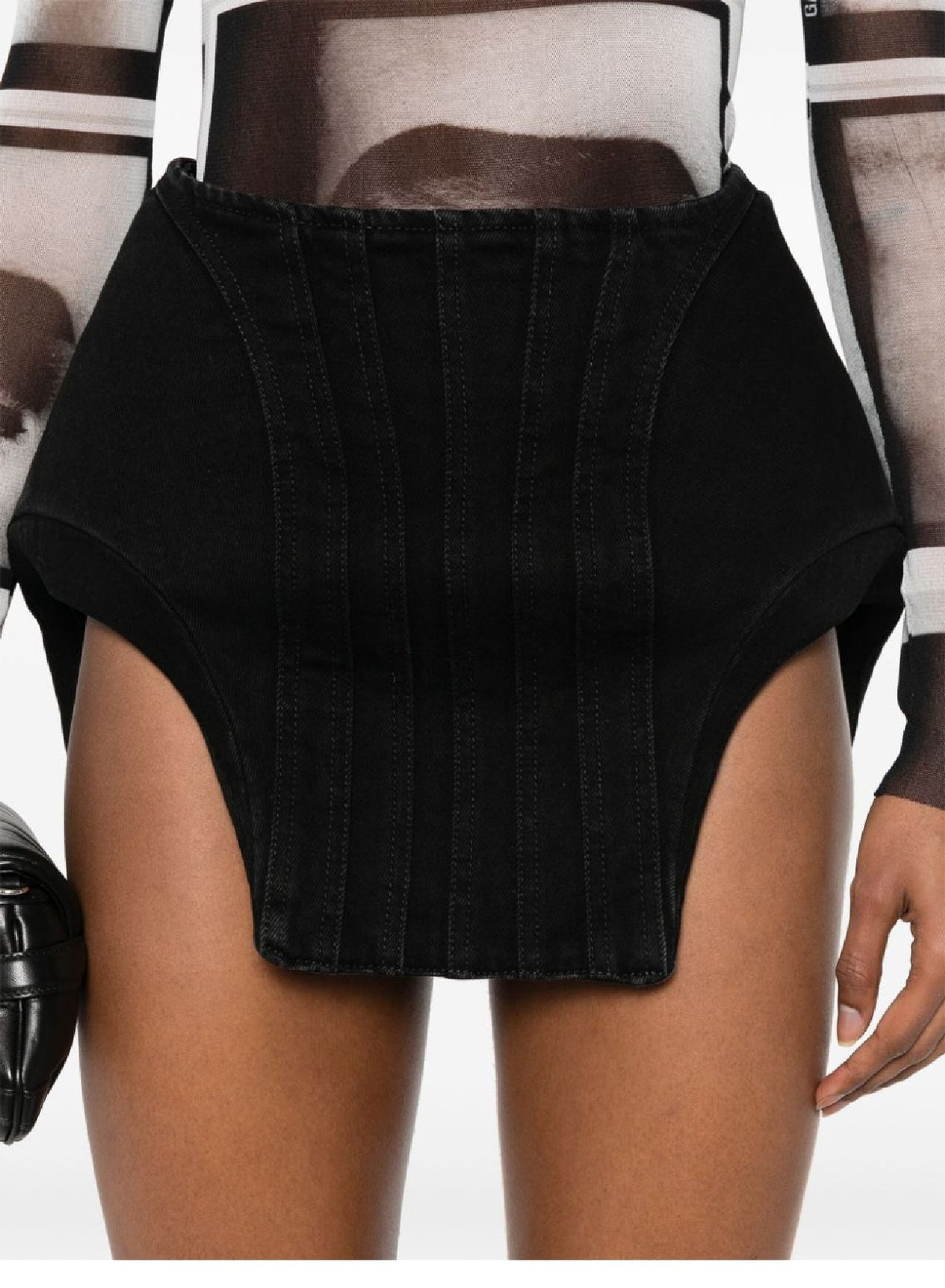 BLACK // black curvy structured mini skirt