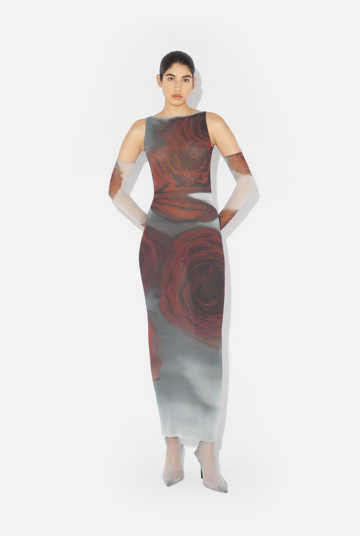 La Robe Longue Blurry Roses Rouge - White & Grey & Red