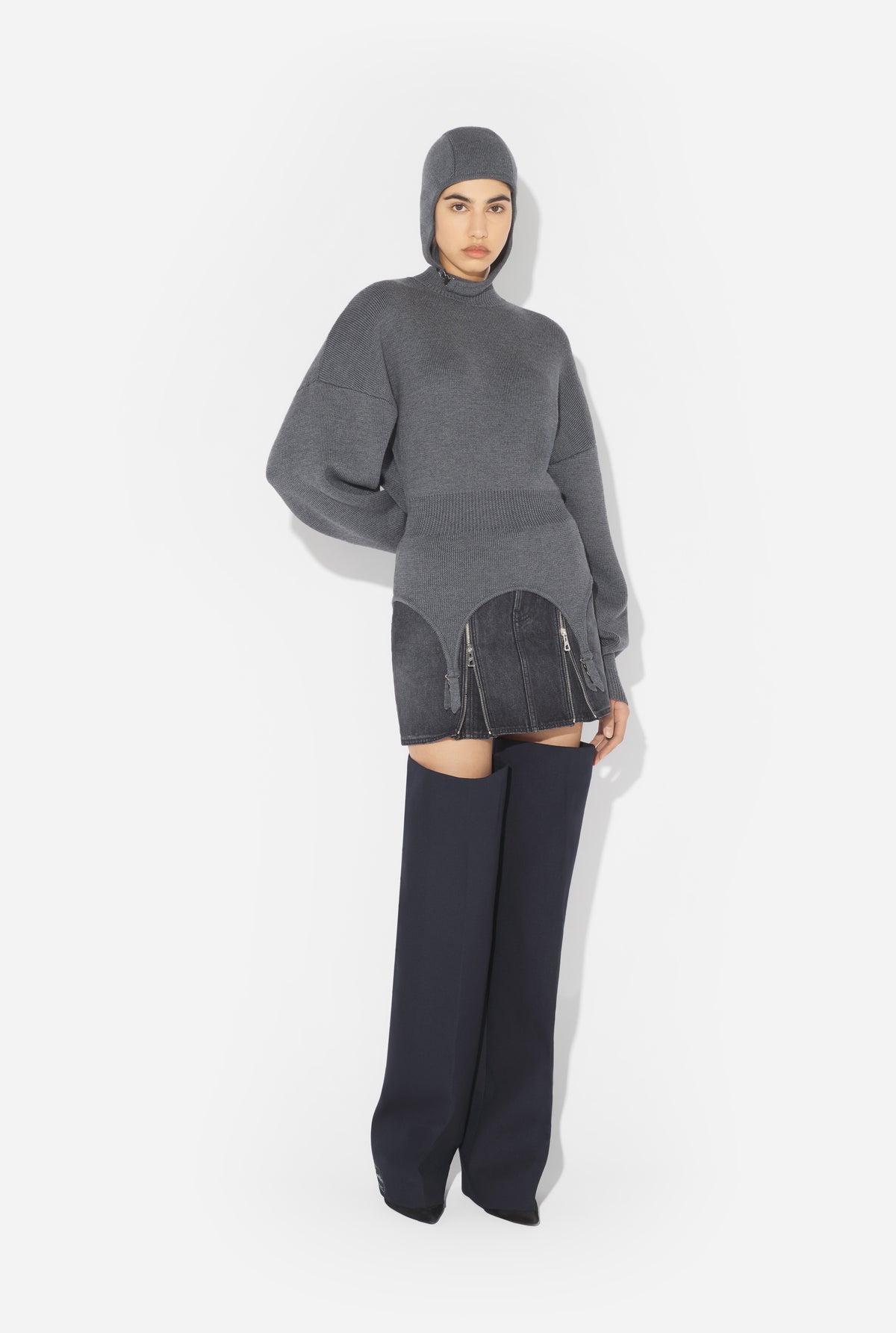 Le Pull Porte-Jarretelles - Middlegrey