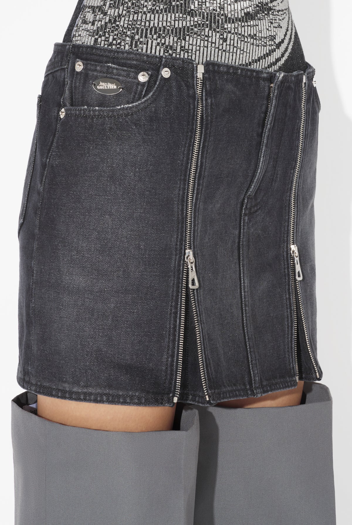 Denim Front Zipped Mini Skirt - Vintageblack