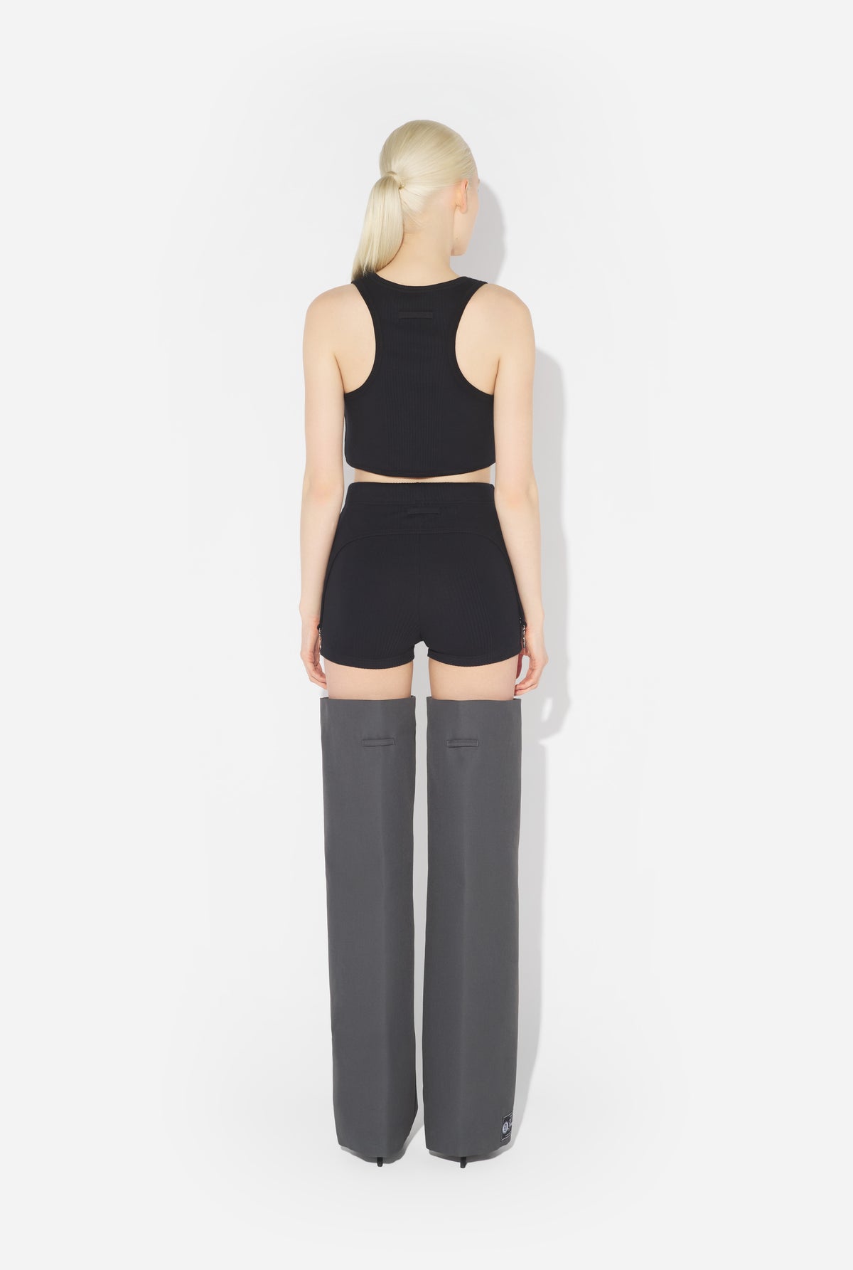Le Mini-Short Porte-Jarretelles Noir - Black