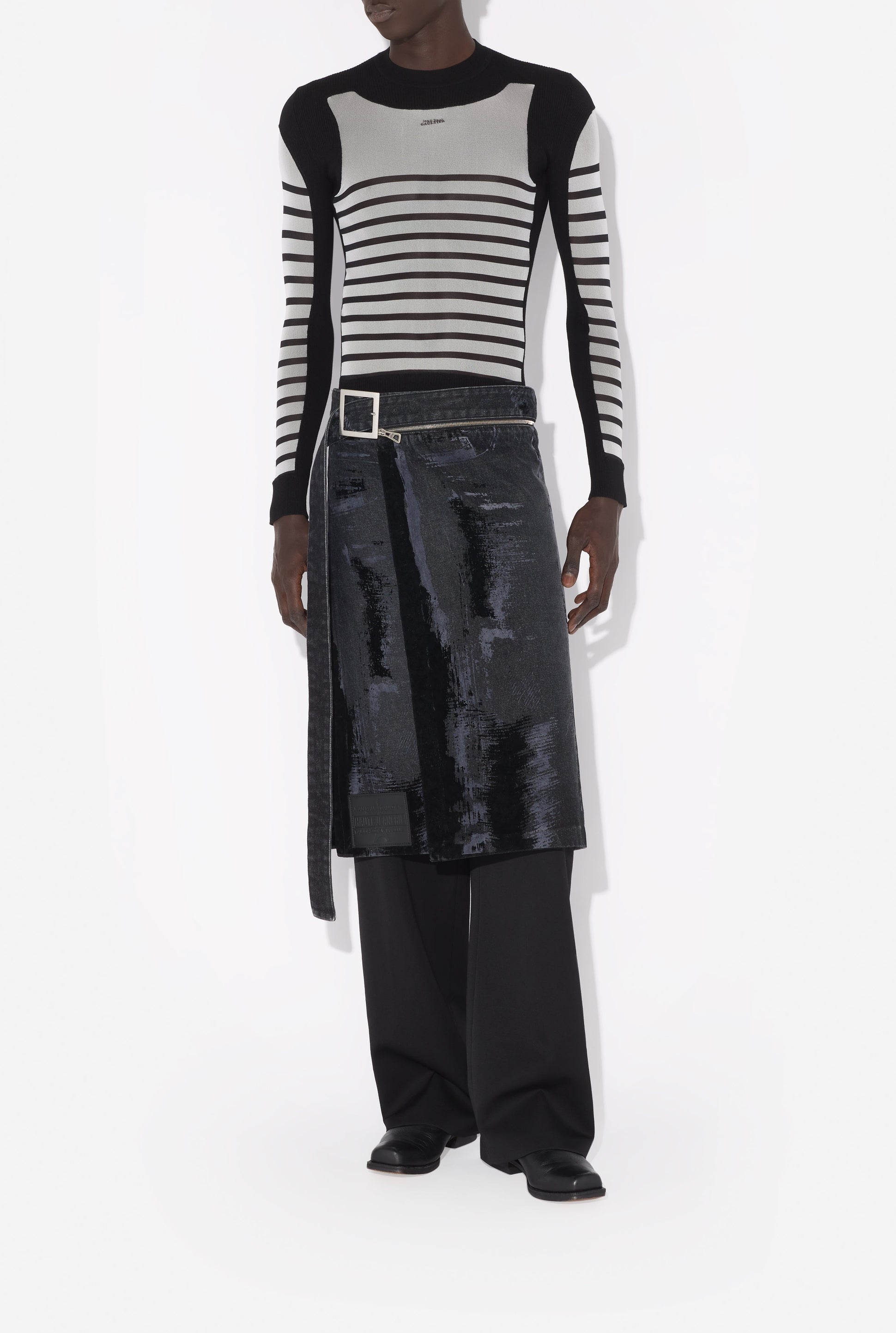 Jupe kilt floquée en denim - Vintageblack
