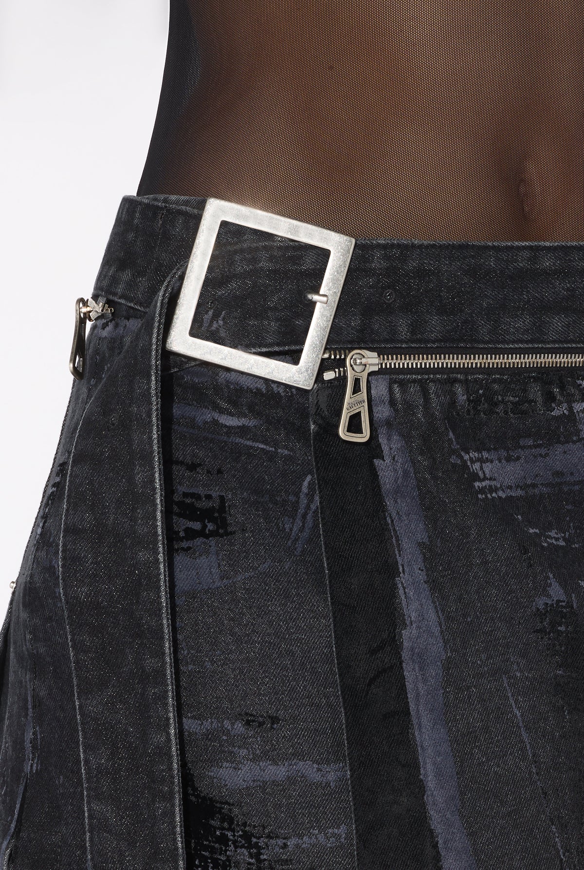 Jupe kilt floquée en denim - Vintage Black
