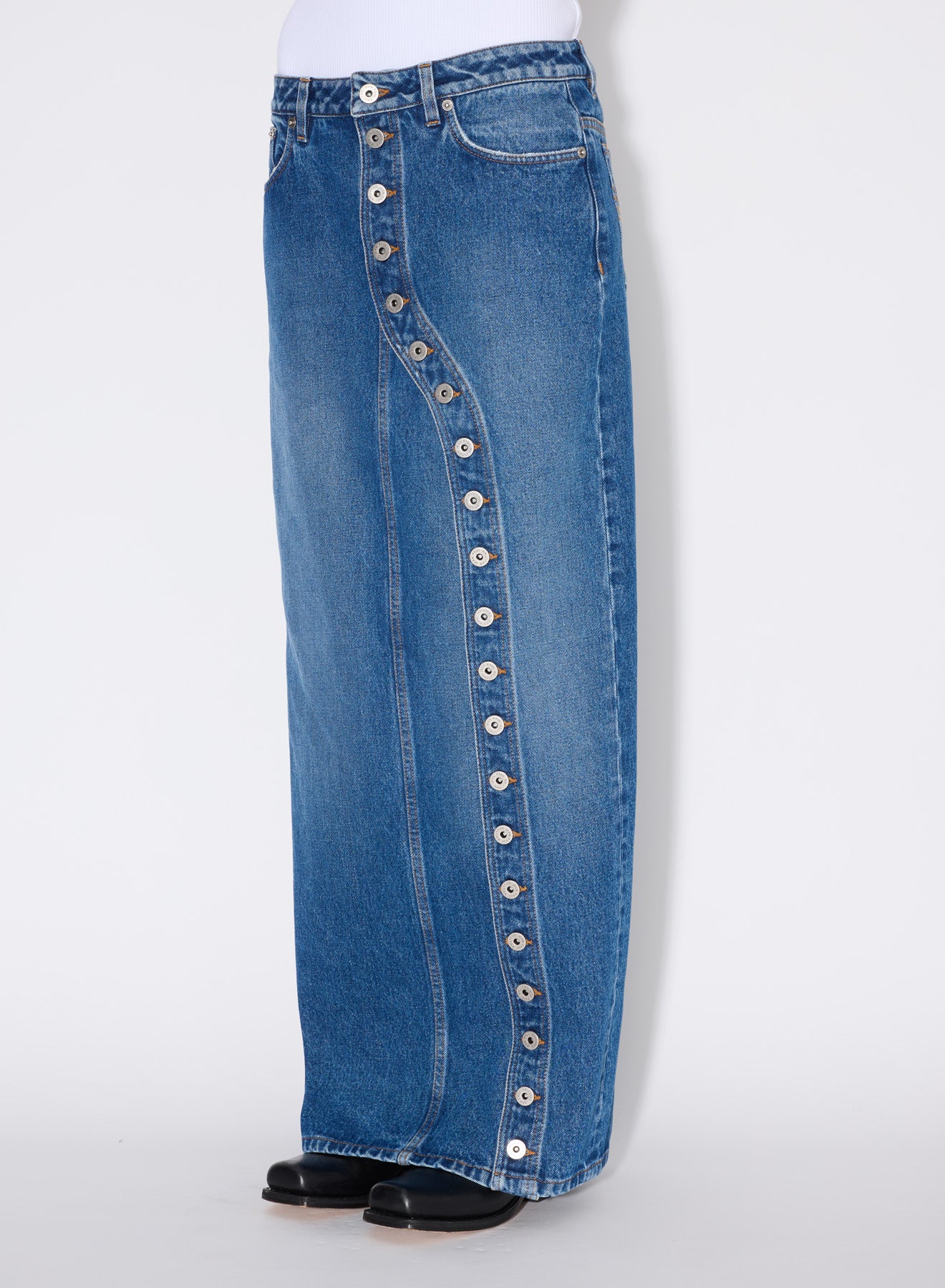 Long buttoned skirt in denim - Vintage blue