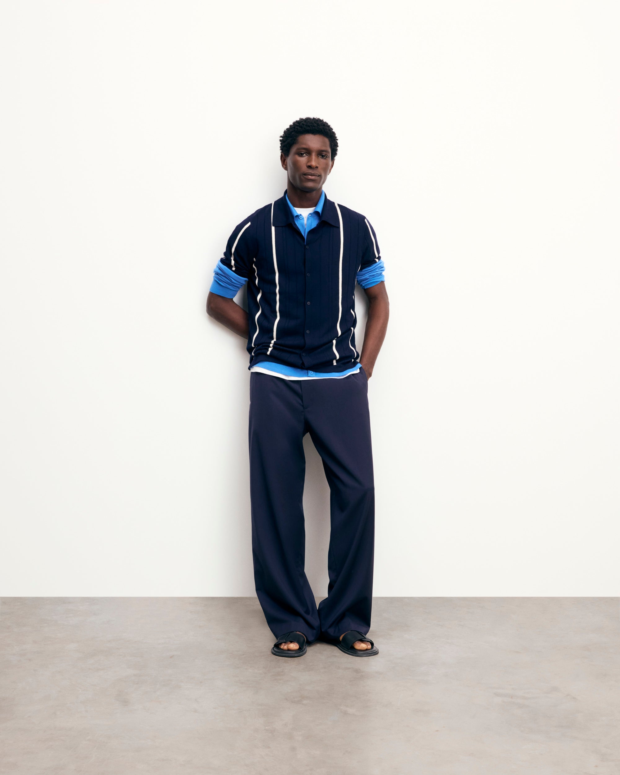 NAVY / NEW / QTY : 4 / Chemise Manches Courtes - Navy