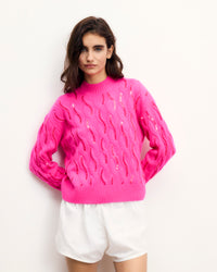 PASSION PINK / NEW / QTY : 137 / Pull Col Montant Torsades Et Strass - Passion Pink
