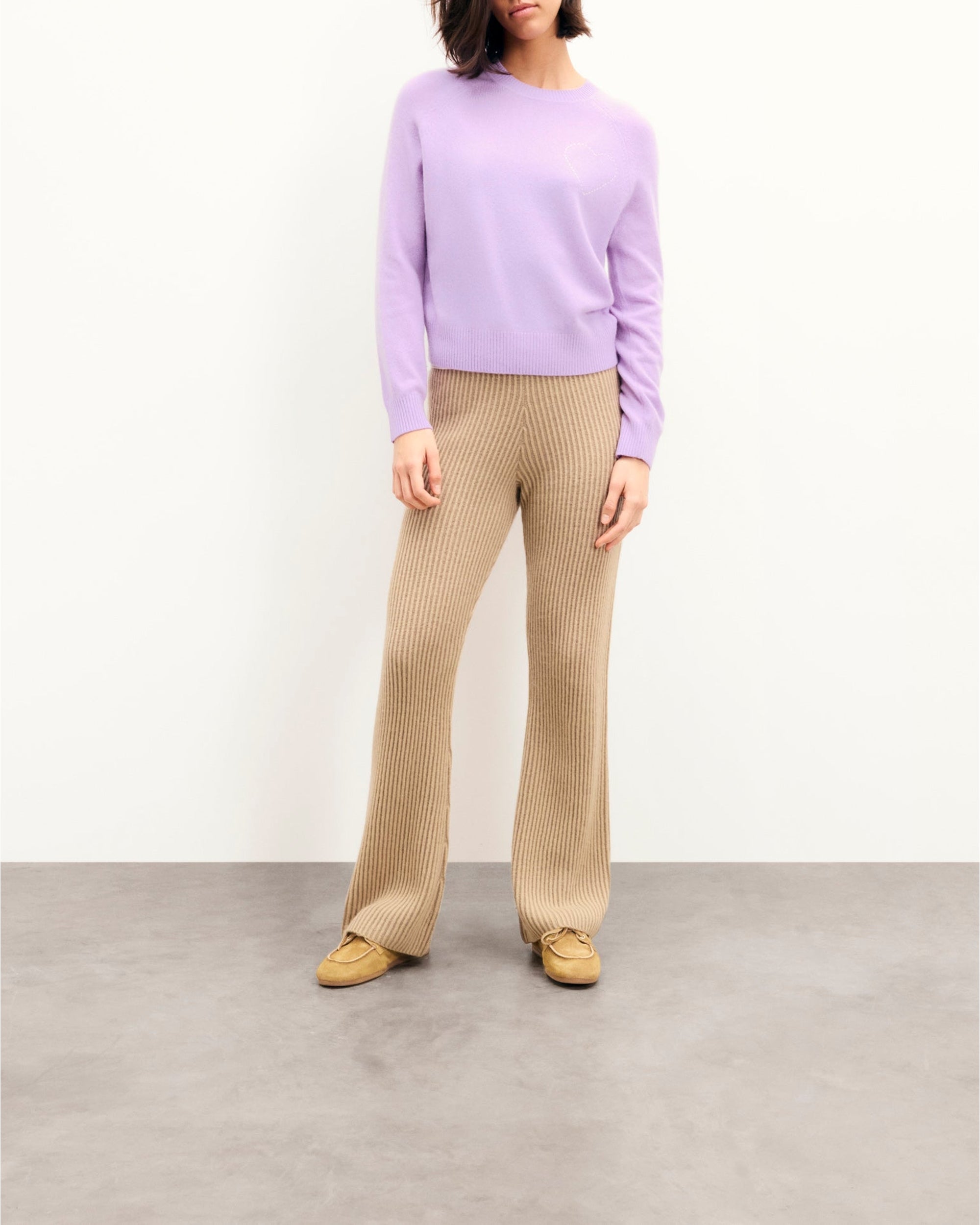Pull à col rond Cœur brodé en cachemire - Fantasy Lilac