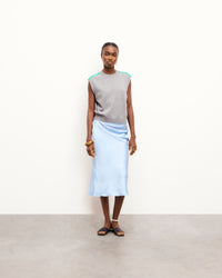 GRIS CHINE FONCE / NEW / QTY : 52 / Pull Sans Manches Bandes Multicolores - Gris Chine Fonce