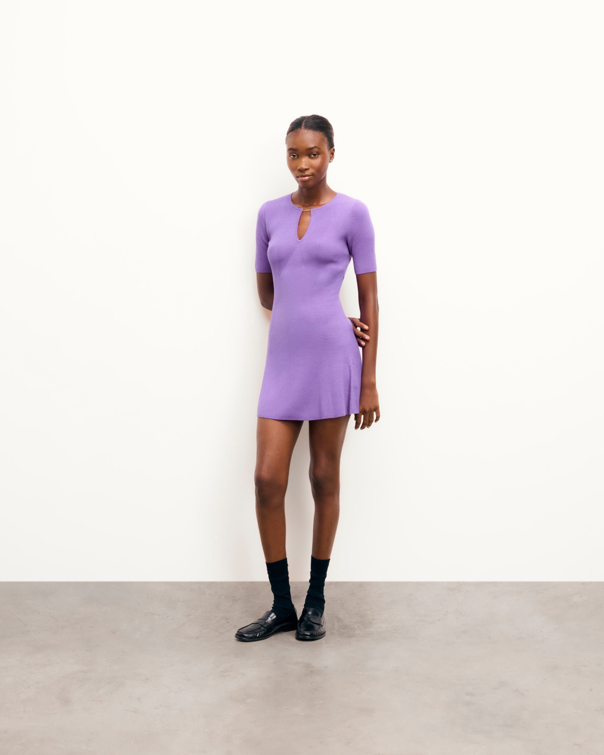 SPICY LILAC / NEW / QTY : 33 / Robe Courte Manches Courtes Bijoux Future - Spicy Lilac