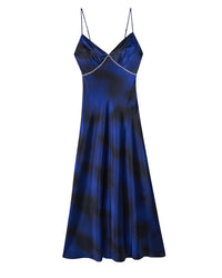 Robe longue à bretelles Esmée en soie - Blurry Night