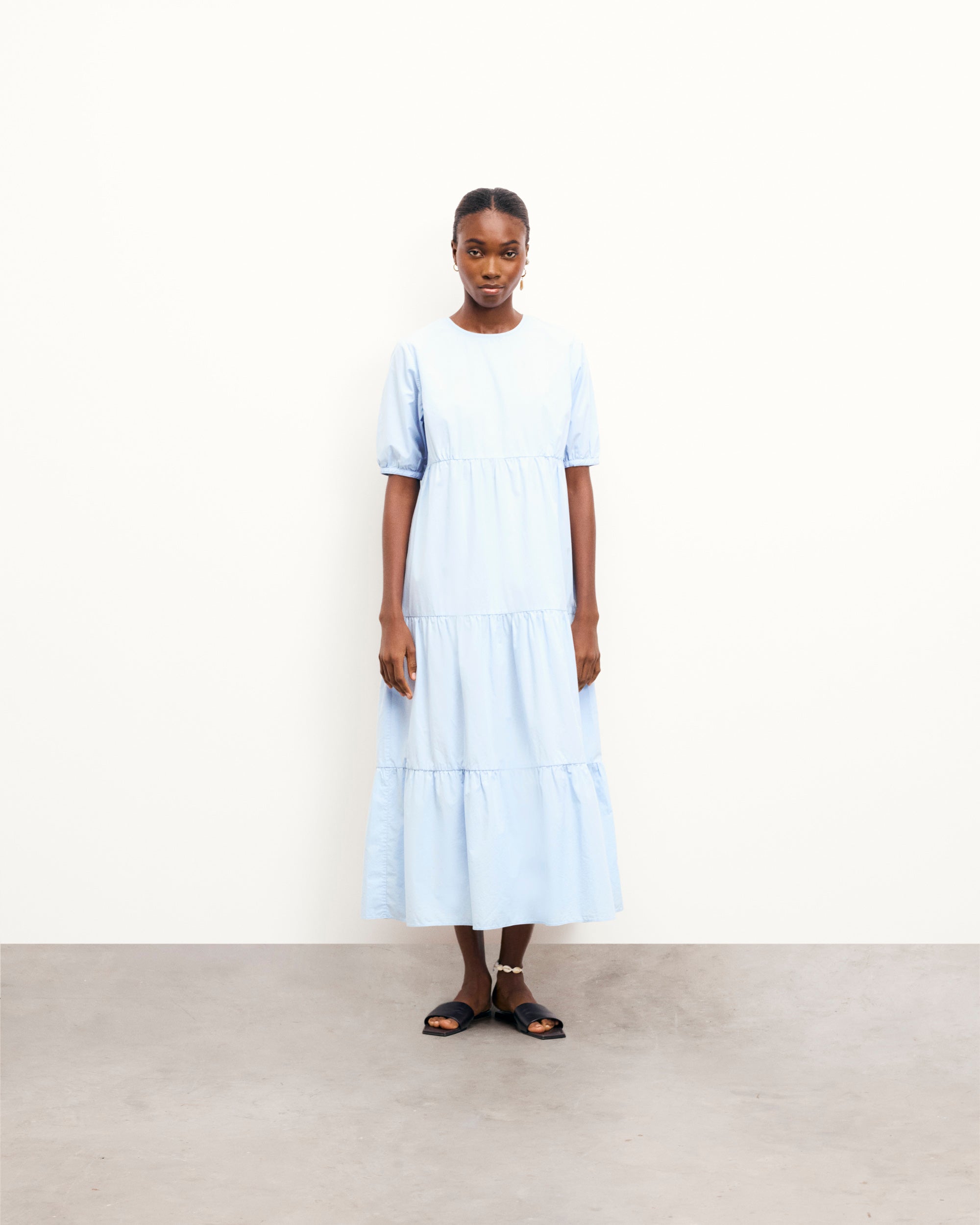 BABY BLUE / NEW / QTY : 117 / Robe Longue Manches Courtes Nella - Baby Blue