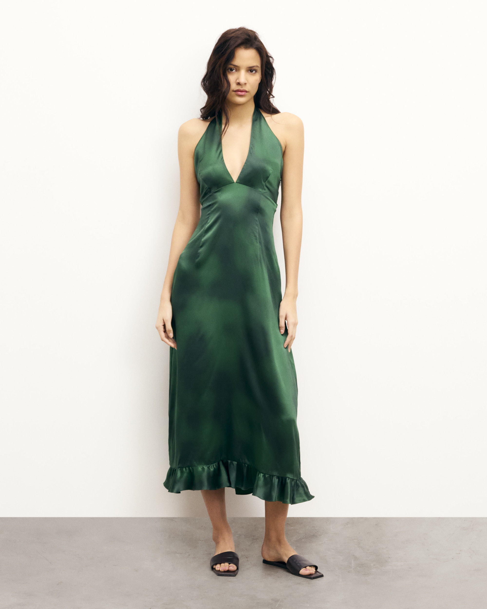 BLURRY GARDEN / NEW / QTY : 125 / Robe Longue Dos Nu Alma - Blurry Garden