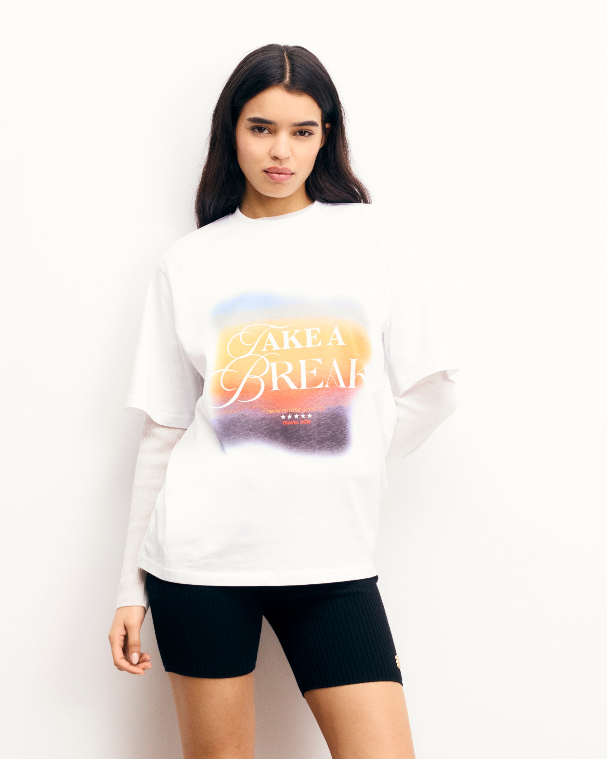 BLANC / NEW / QTY : 128 / T-shirt Col Rond Manches Courtes - Blanc