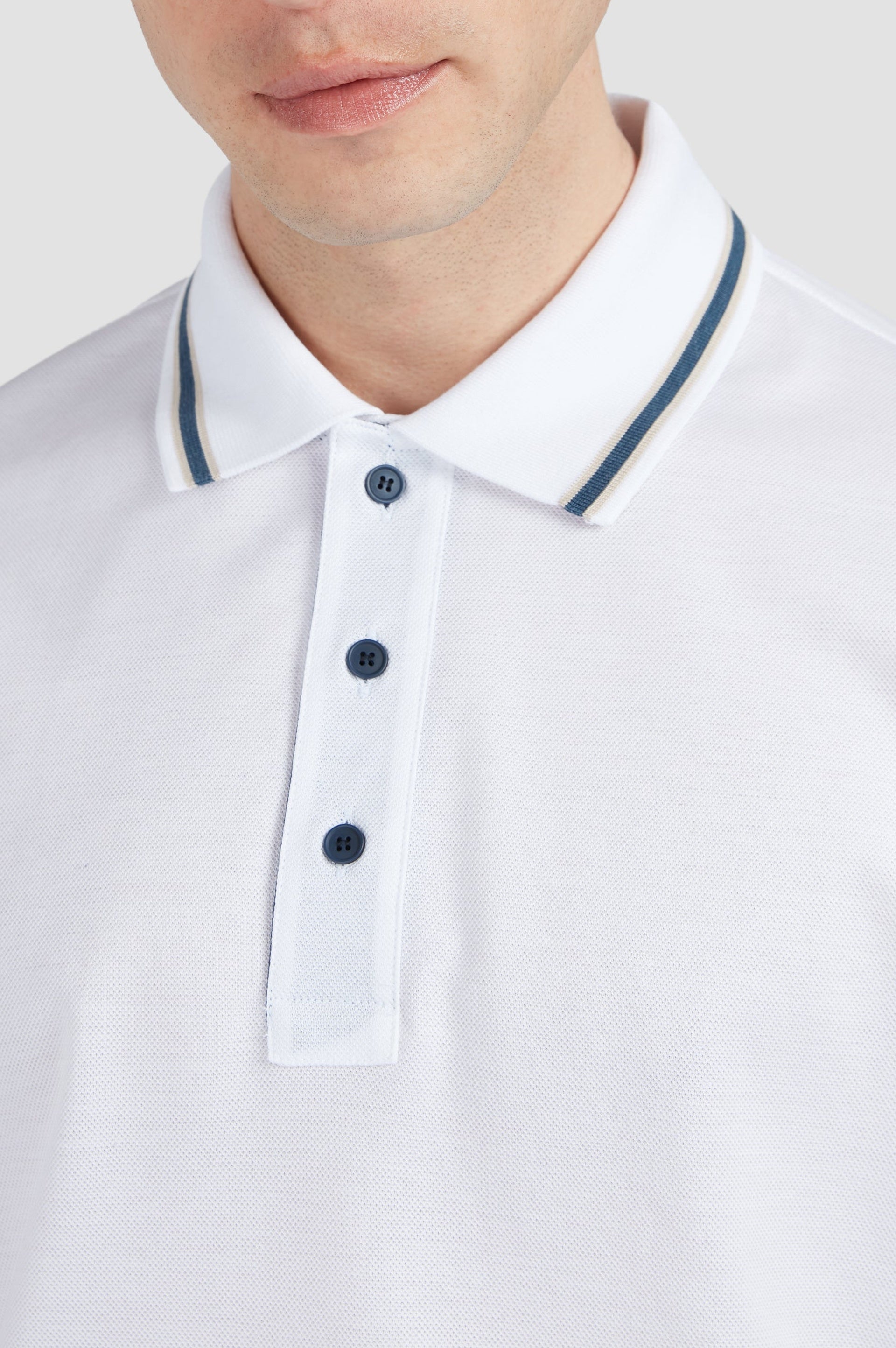 Polo boutonné à détails contrastés - Blanc
