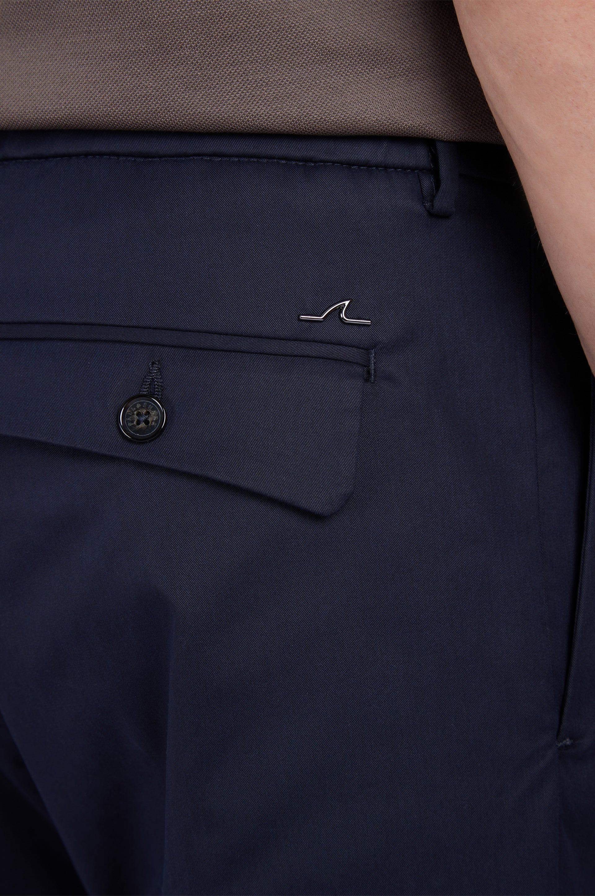 P1P-Pantalone con una pince