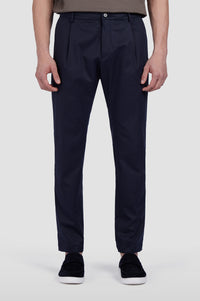 P1P-Pantalone con una pince