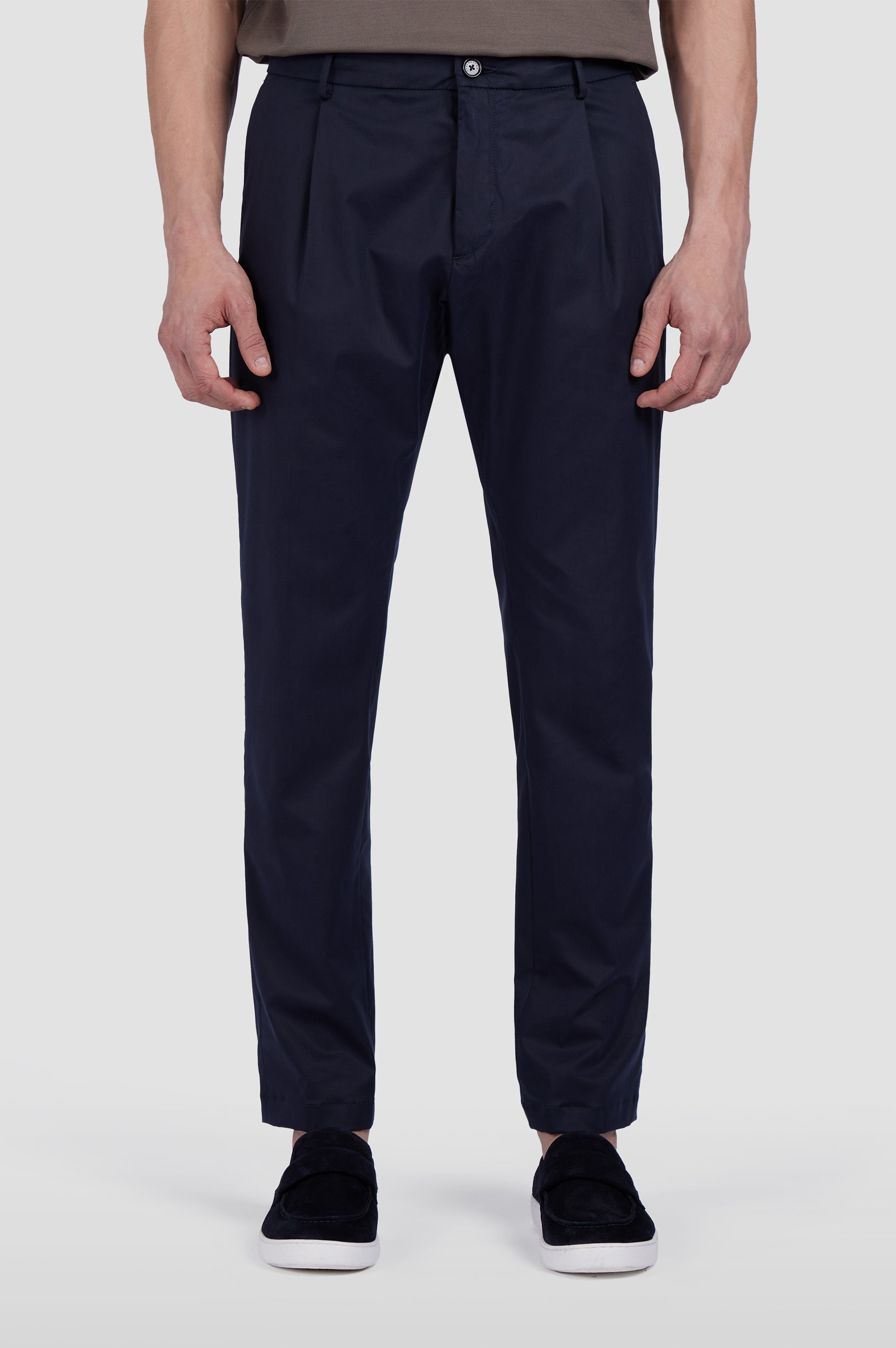 P1P-Pantalone con una pince