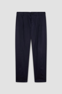 P1P-Pantalone con una pince