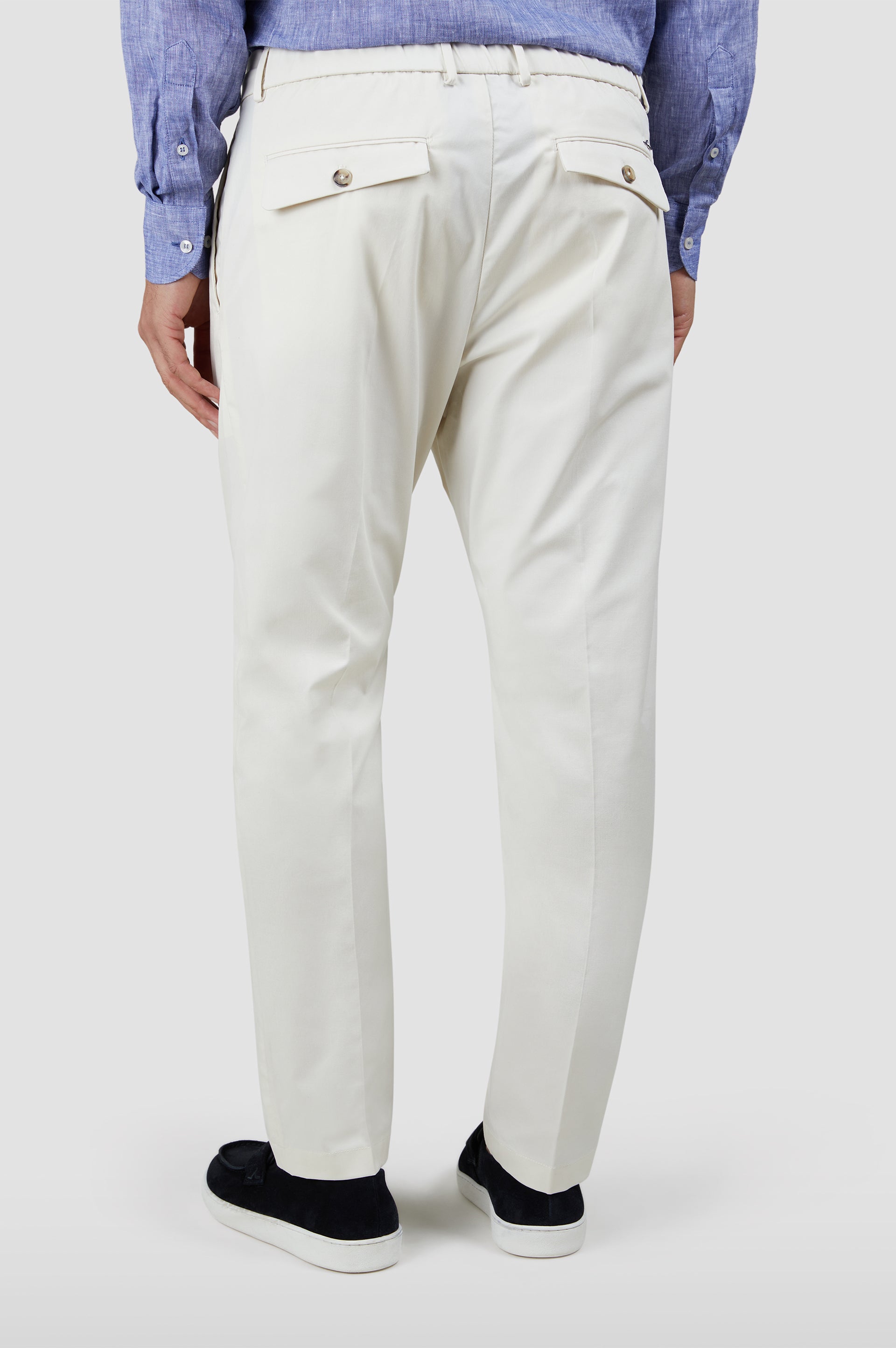 P1P-Pantalone con una pince
