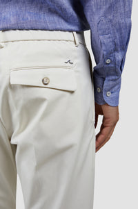 P1P-Pantalone con una pince