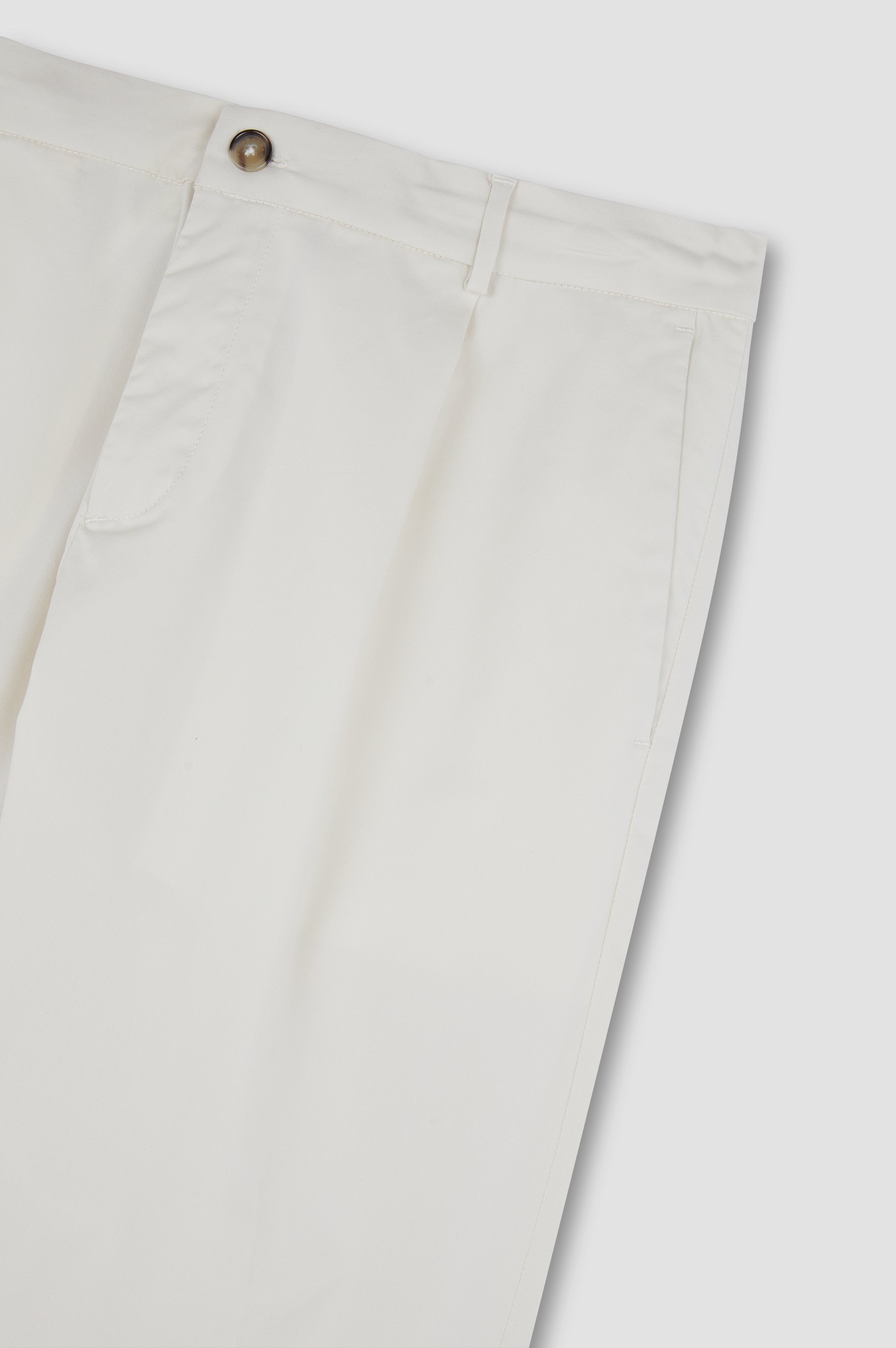 P1P-Pantalone con una pince