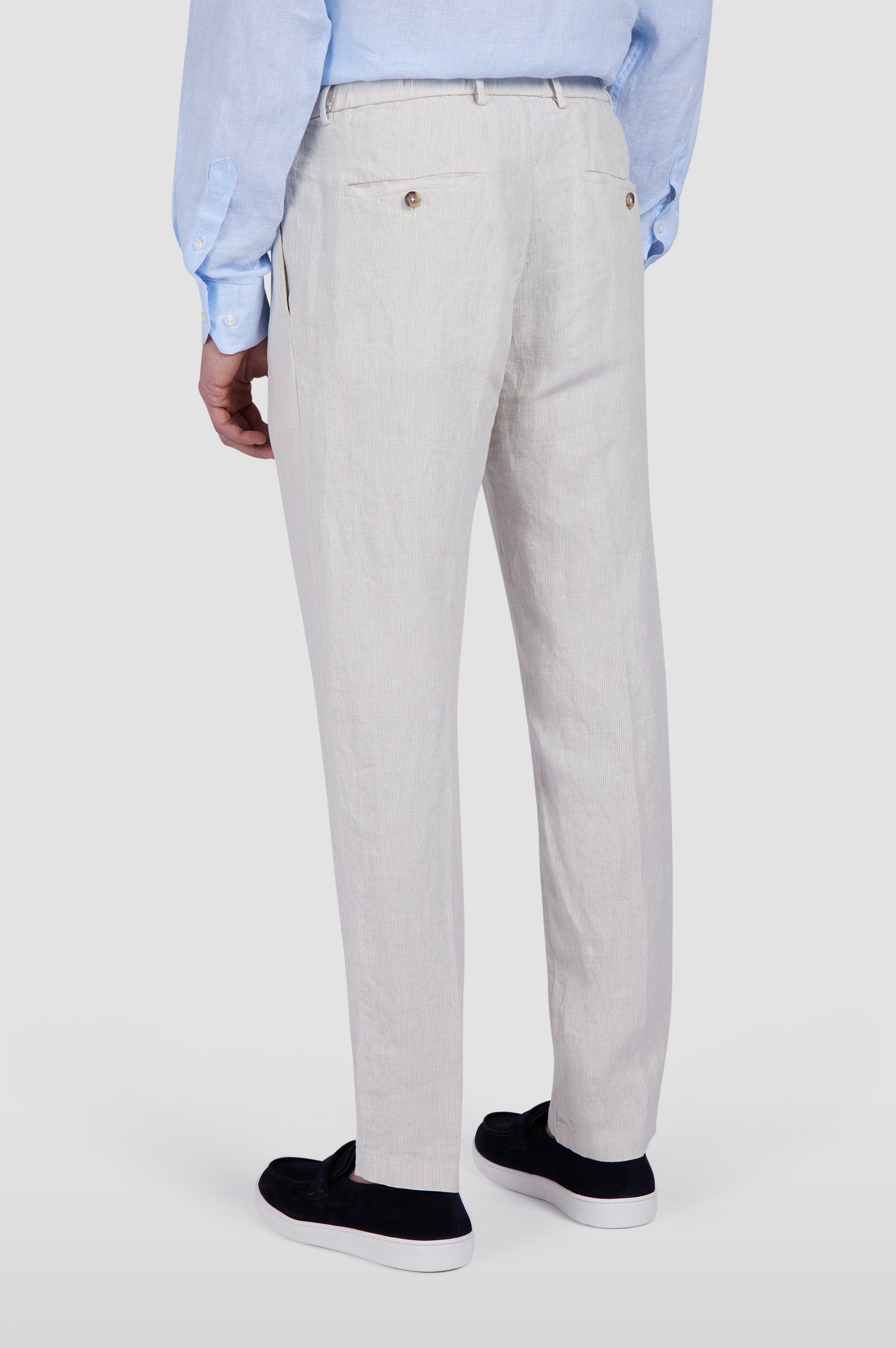 P1P-Pantalone con una pince
