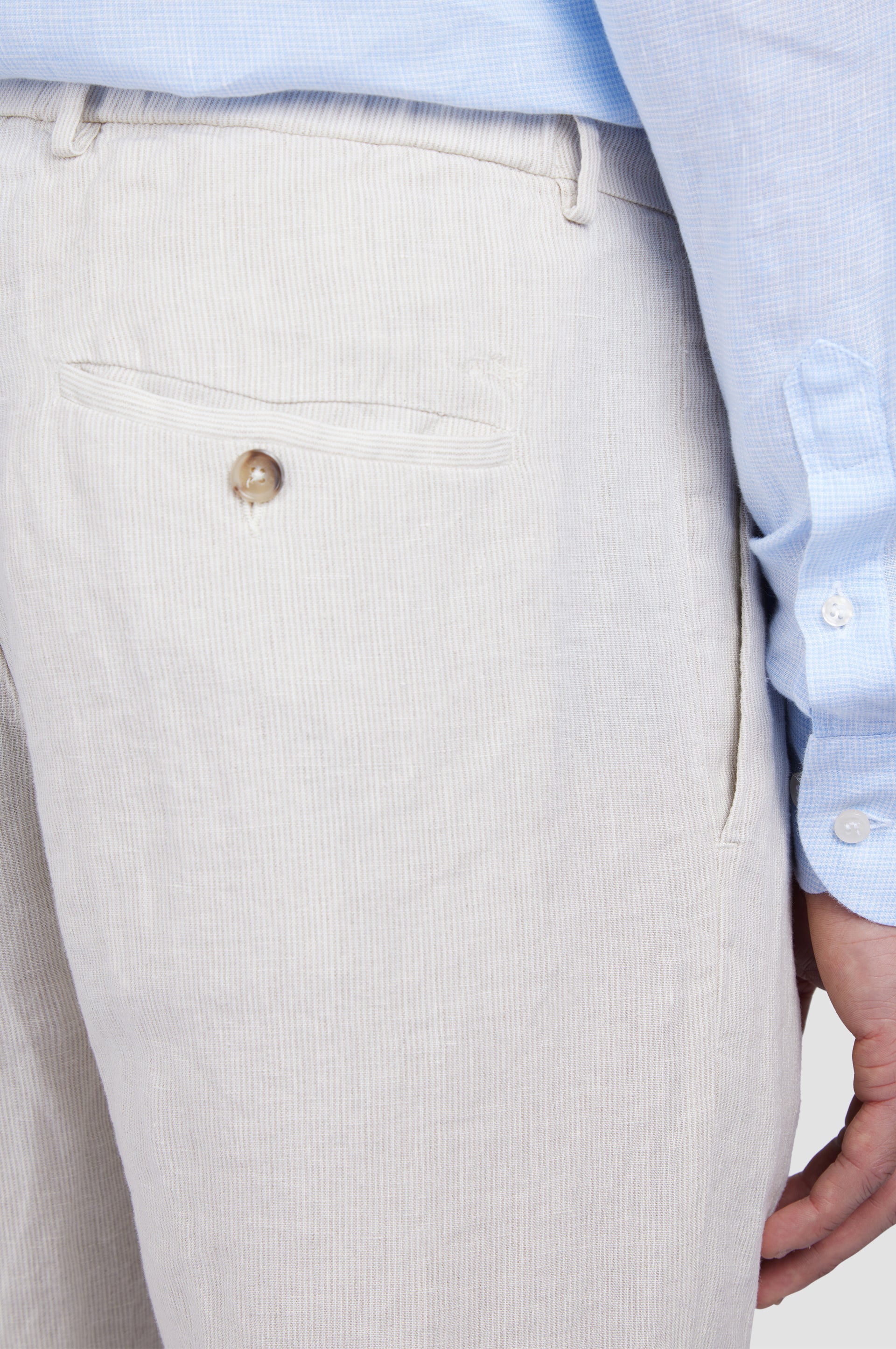 P1P-Pantalone con una pince