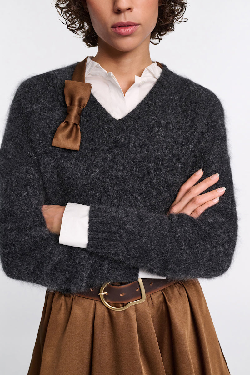 charcoal melange // FLUFFY STATEMENTS pullover